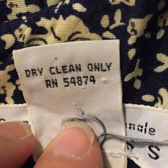 Vintage Floral Romper from Express - Picture 6 of 6